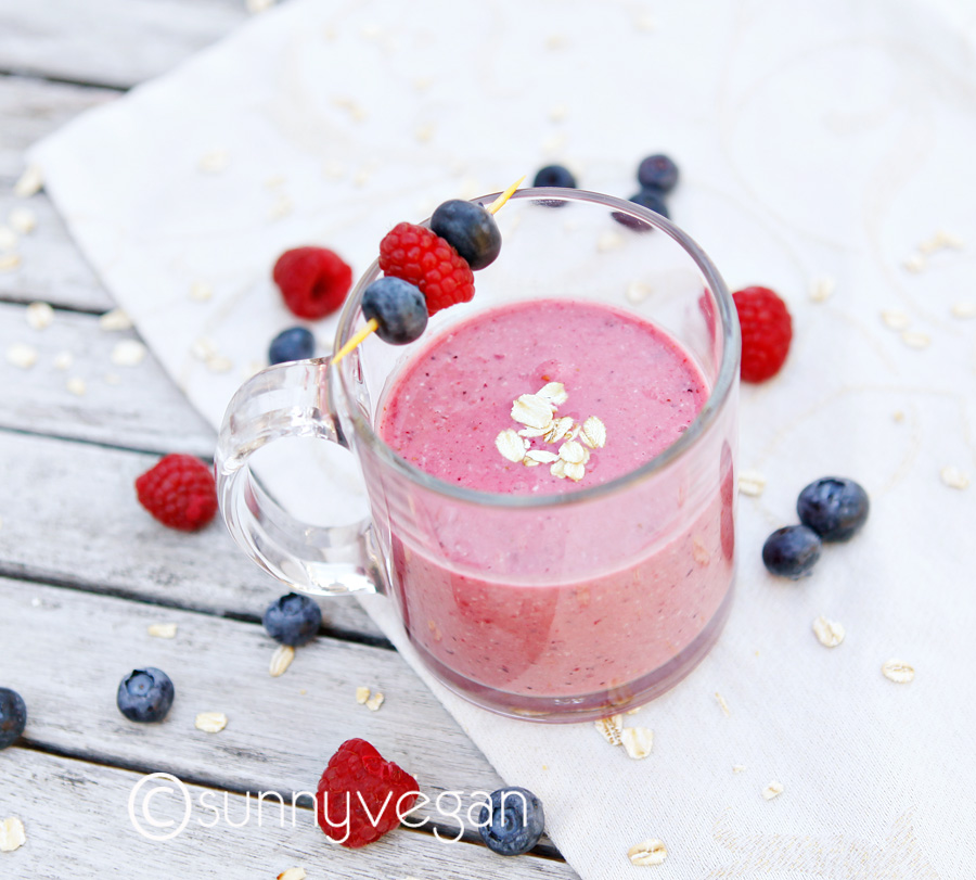 detox plan with recipes, sunny vegan berry oat dairy free smoothie